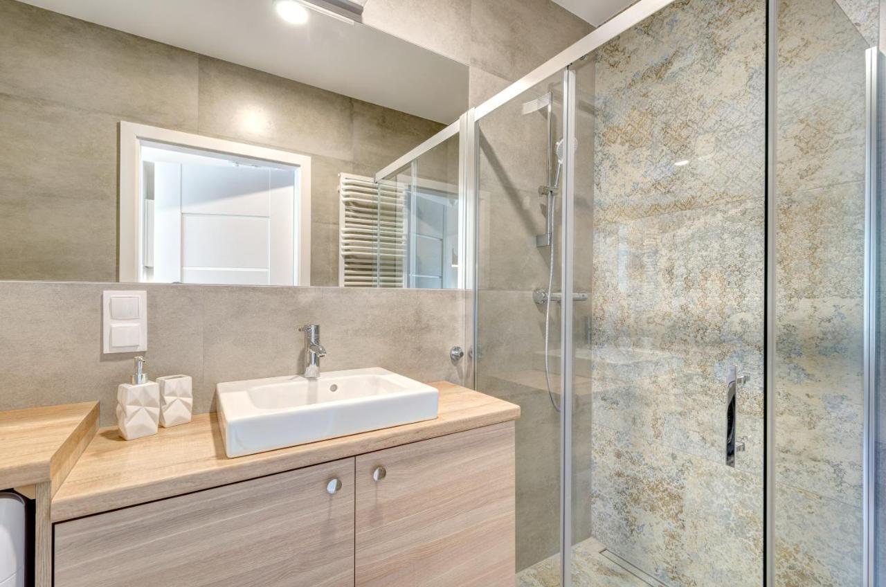 Dom & House - Apartments Old Town Tartaczna 그단스크 외부 사진